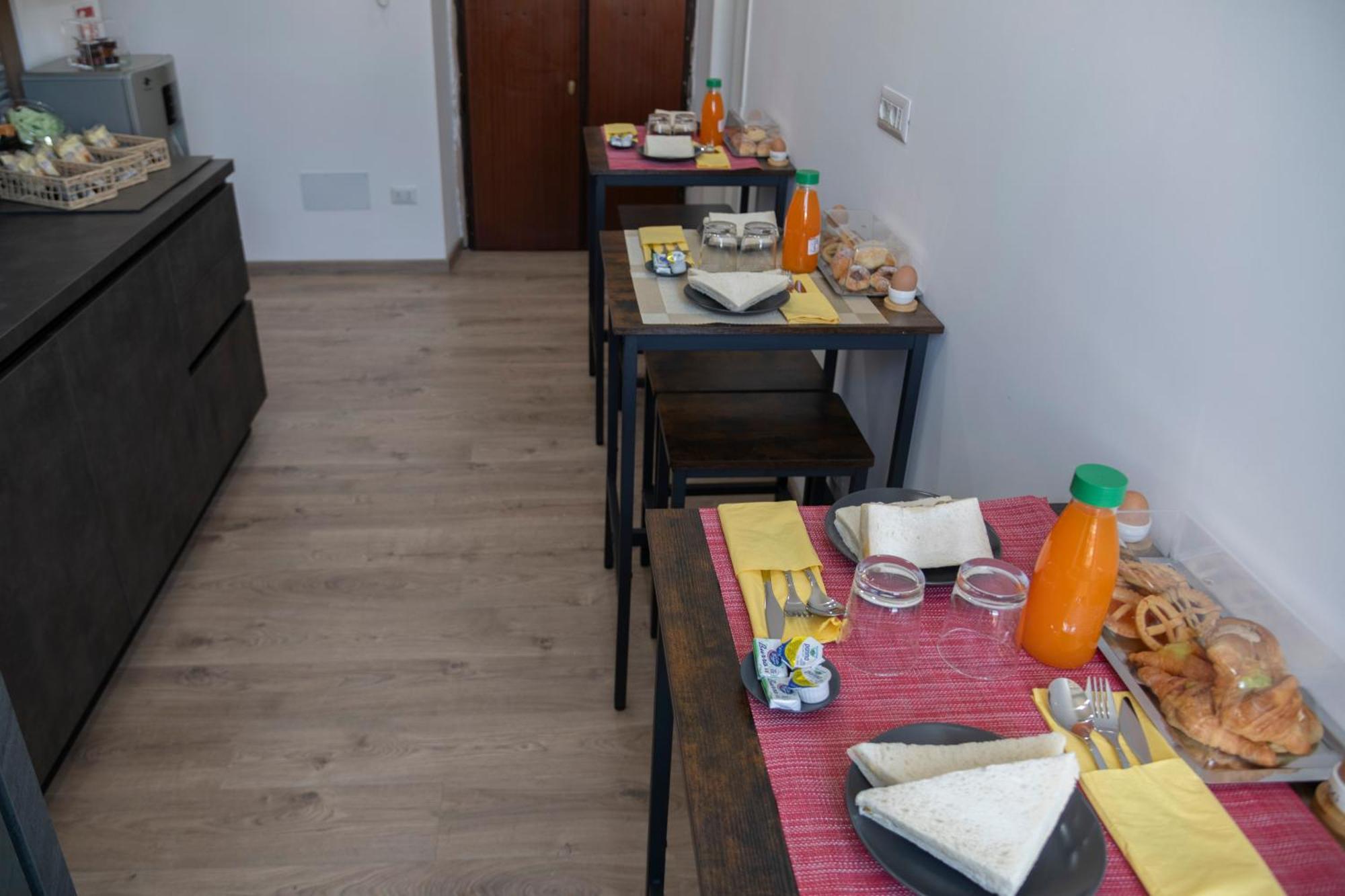 Trastevere New Luxury Rooms Rom Exterior foto