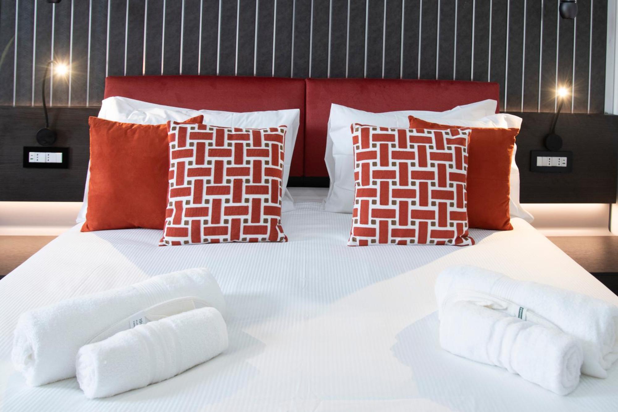 Trastevere New Luxury Rooms Rom Exterior foto